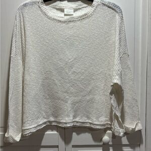 Abound Textured Cream‎ Sweatshirt Size Medium